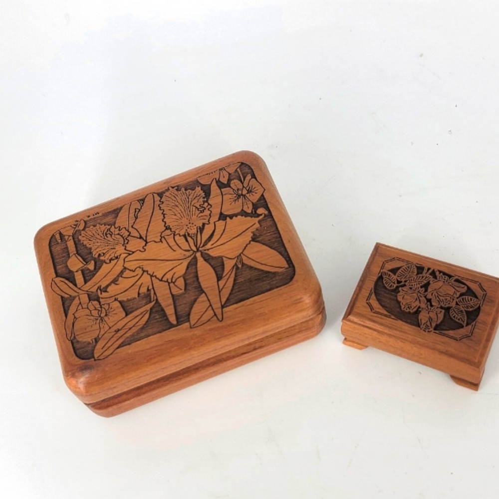 Vtg Lazer Cut Floral Wood Music‎ Box Set Blue Hawaii Evergreen Music